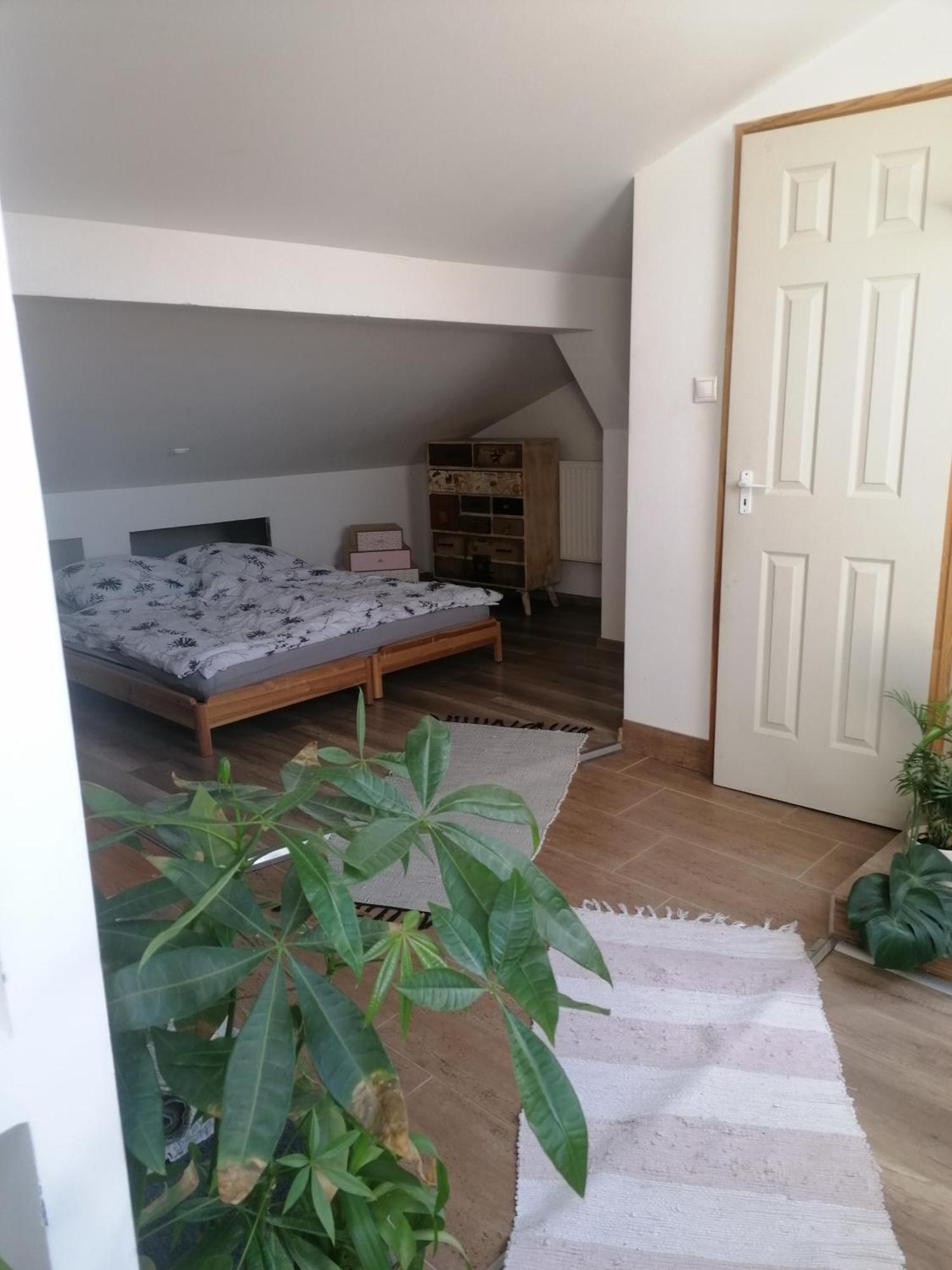 Ujkapu Sunshine Apartments Győr Zimmer foto